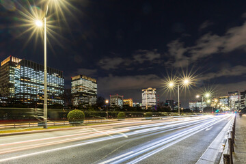 東京ビジネス街の夜景　日本都市風景