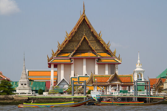 Wat Kalayanamit at Chao Phraya river in Bangkok, Thailand
