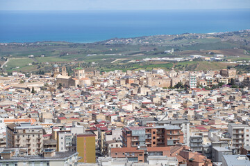 Fototapeta na wymiar panorama della città di Alcamo, in sicilia. 