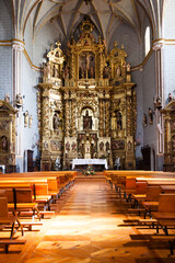 Fototapeta na wymiar Inner view of Saint Peter Church. Village of Anso, Huesca, Spain
