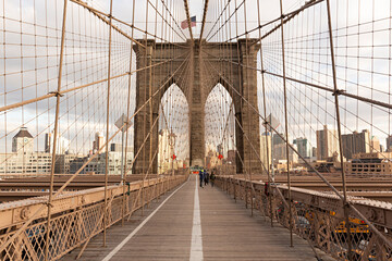 Fototapeta premium Paisaje del puente de Brooklyn en Manhattan, Nueva York.