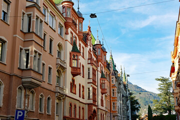 Fototapeta na wymiar Bozen Sparkassenstraße Süd-Tirol