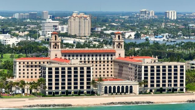 Aerial static clip The Breakers Palm Beach 7x telephoto