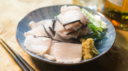 鯨の本皮 © たけひこ おか