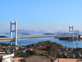 瀬戸大橋全景。
日本の吊り橋。
瀬戸内海の風景。
本州から四国をのぞむ。

