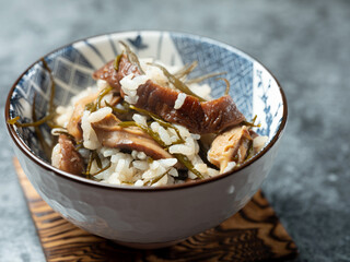Sea weed fusiforme Rice with Mushrooms	