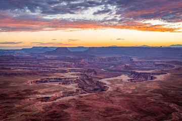 Fototapeta na wymiar canyon view at canyonlands national park utah during sunset