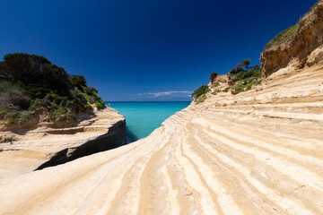Krajobraz morski Canal D'Amour . Piękne formacje skalne greckiej wyspy Korfu.