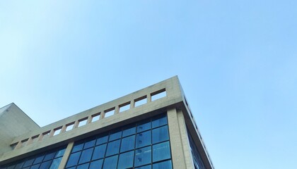Fototapeta na wymiar Modern office building and clear blue sky 