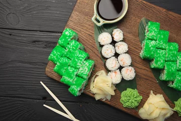 Foto op Plexiglas Large set of sushi with soy sauce and wasabi © Alernon77