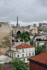 Fototapeta premium View of the Parisian rooftops and the Eiffel Tower from the 16th arrondissement of Paris