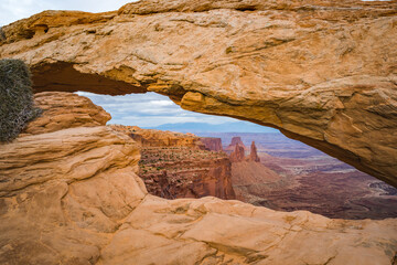 mesa arch at dusk in canyonlands