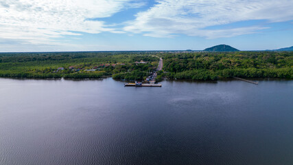 Obraz premium Aerial view of the city of Cananéia. Mangrove and sea at Ilha do Cardoso state park