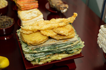 prepare food for ancestral rites table	