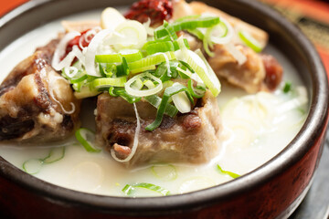 Short Rib Soup in a Hot Pot 