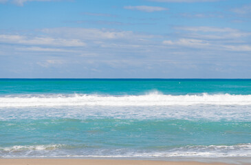 horizon view of bahamas and wavy water