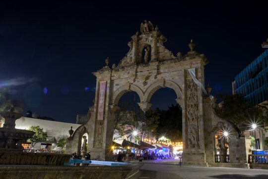 arcos de zapopan jalisco