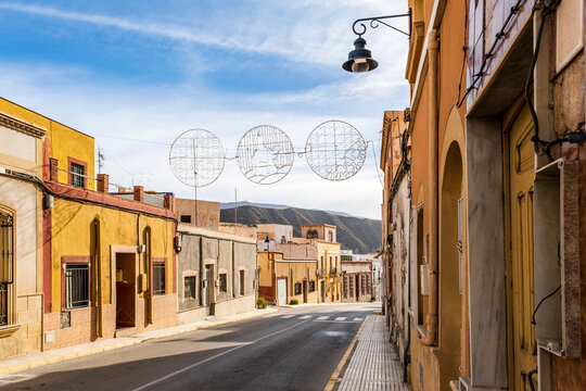 A village that reminds us of the desert and an enormous film set, It has been the set used to recreate the American West, the north of Africa and the Arabian deserts.Tabernas city in Almeria,Spain