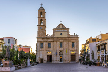Fototapeta premium Athinagora Square and Orthodox Cathedral in the old town of Chania, Crete, Greece.