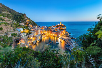 Vernazza in Cinque Terre, Italy at the evening - obrazy, fototapety, plakaty