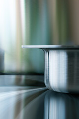 gros plan sur bac inox