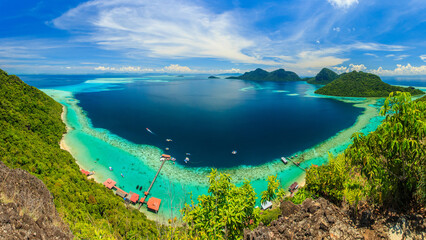scenic panoramic top view of Bohey Dulang Island Semporna, Sabah. - obrazy, fototapety, plakaty