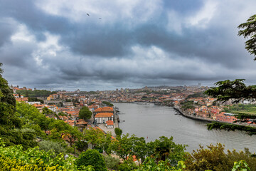 Vue sur Porto depuis le Jardins du Palais de Cristal