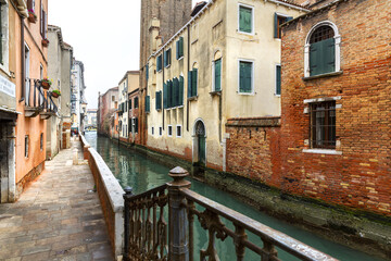 Fototapeta na wymiar Photograph of a suggestive glimpse of Venice