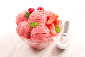 strawberry ice cream scoop