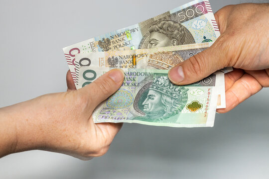 Change of the 500 plus social program in Poland, increase to 800 plus, allowance for each child, Family assistance, concept of social assistance