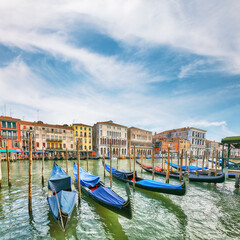 Fototapeta na wymiar Astonishing morning cityscape of Venice with famous Canal Grande.