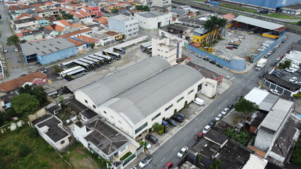 Vis&atilde;o a&eacute;rea de um galp&atilde;o na cidade de mogi das cruzes 