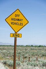 Obraz premium Off Highway Vehicles Crossing Sign