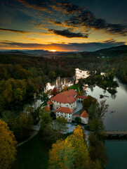 Fototapeta premium Castle Otocec enjoying a beautiful scenic sunset, Slovenia