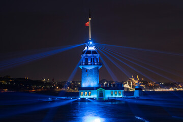 Fototapeta premium Laser Light Show at New Maiden's Tower (Yeni Kız Kulesi) Long Exposure Photo, Uskudar Istanbul, Turkey (Turkey)
