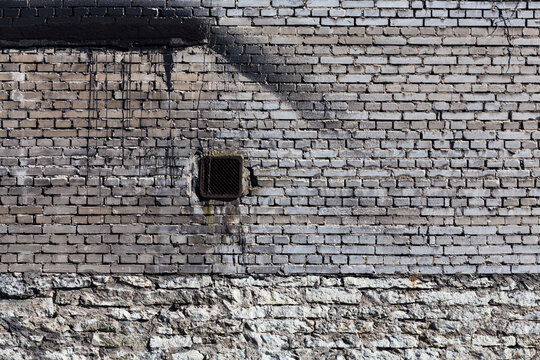 vintage brick wall with ventilation © romantsubin