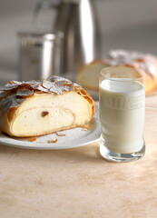 Topfenstrudel