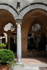 Fototapeta na wymiar Inner cortyard of a monastery_Amalfi_Italy_2020