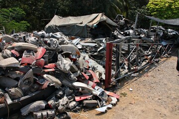 Car dismantling yard in Thailand