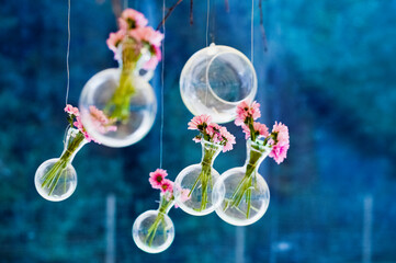 Kwiaty, dekoracja weselna, ślub, zieleń © Kristofer Vinc