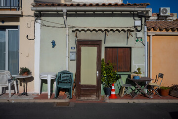 Table and chairs - Sète (La Pointe Courte)