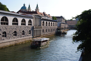Fototapeta na wymiar Wiev from river in Ljubljana
