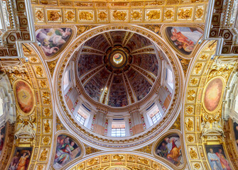 Fototapeta na wymiar Decorated ceiling of Santa Maria Maggiore basilica, Rome, Italy