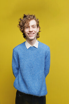 Portrait comfort fashion positive studio zoomer 