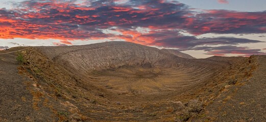 Panoramic view over the volcanic crater of Caldera Blanca on Lanzarote - obrazy, fototapety, plakaty