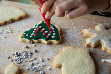 Christmas Tree Cookie Decorating