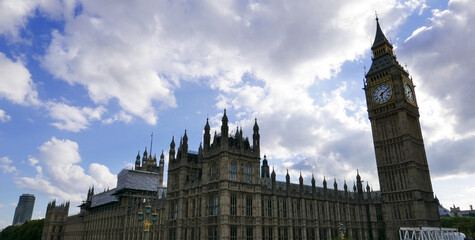 Fototapeta na wymiar Wide view of the Big Ben in London, United Kingdom