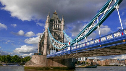 Fototapeta na wymiar Side view of the Tower Bridge in London