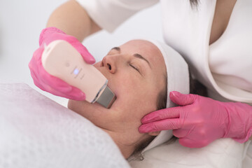 Transform your skincare routine with the latest technology, including ultrasound cosmetology scrubbers, face cavitation procedures, and professional peeling hardware. 