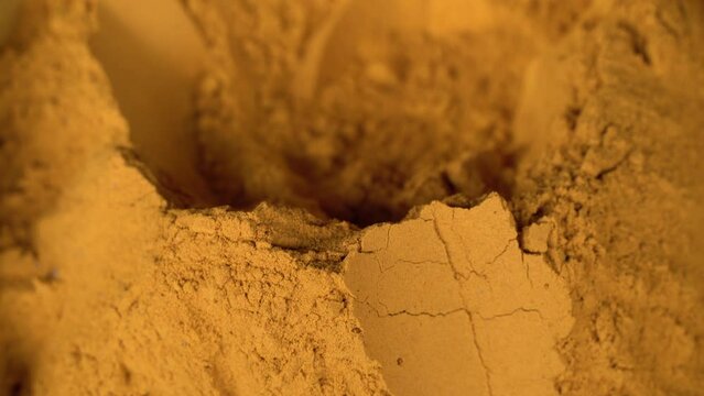 Cooking spices are being sold in the market